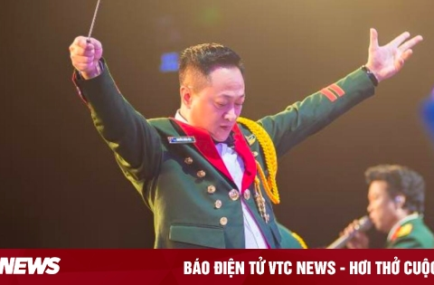 Nam NSND mang hàm Đại tá, có bằng tiến sĩ, là Phó Hiệu trưởng trường quân đội