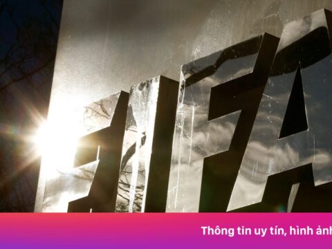 Khi FIFA không cần VAR để bắt lỗi Malaysia