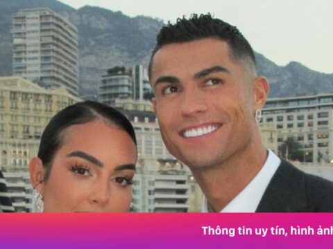 Bạn gái Ronaldo xây đế chế Youtube