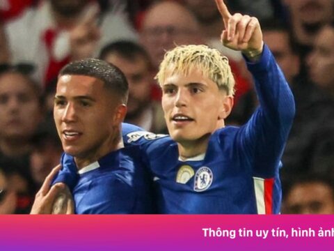 Garnacho gieo sầu cho Mourinho ở Champions League