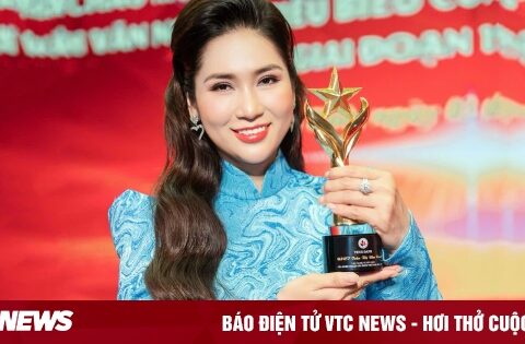 ‘Hoa hậu cải lương’ vừa được vinh danh nghệ sĩ tiêu biểu toàn quốc là ai?