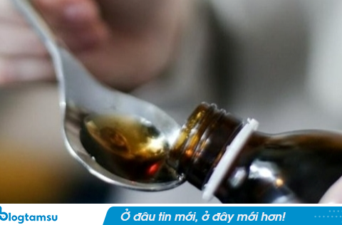 Siro ho nghi khiến 2 trẻ em tử vong ở Ấn Độ, bác sĩ uống để chứng minh an toàn cũng bất tỉnh