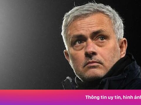 Mức lương thấp kỷ lục của Mourinho