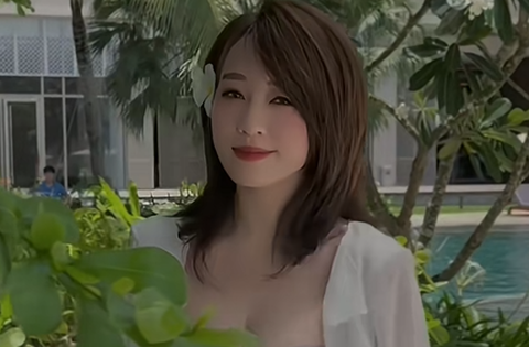 Mê mẩn trước 10 giây thả dáng của hot girl Hà Kim đình đám một thời