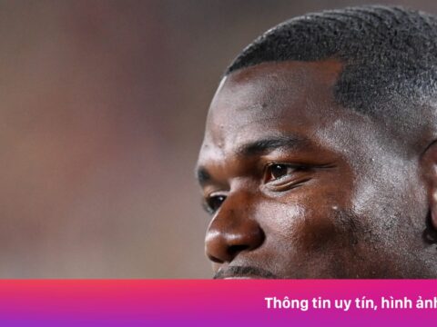 Tình cảnh trớ trêu của Pogba