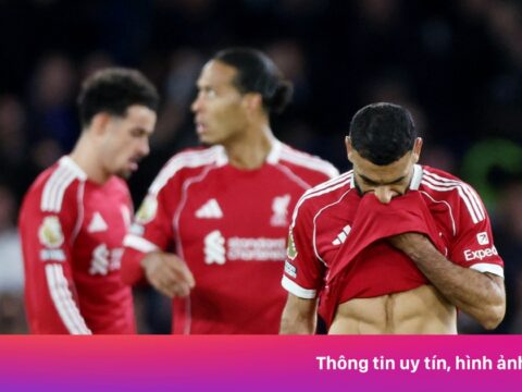 Báo động với Salah