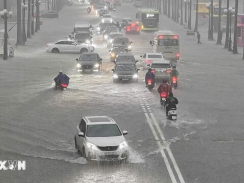 Thời tiết hôm nay (25/9): Hà Nội có mưa vừa, mưa to