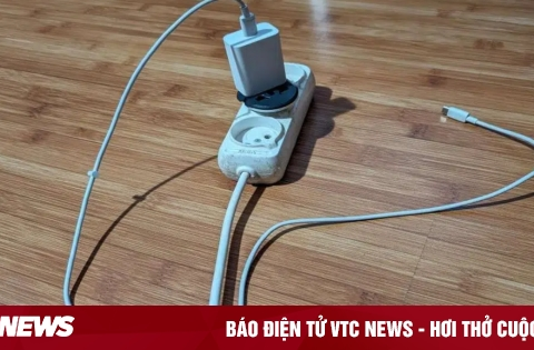 Có phải tiền điện tăng cao vì thói quen không rút củ sạc?