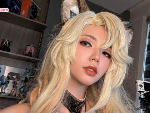 Remind khiến fan “dụi mắt” với màn cosplay tướng LMHT đầy n
